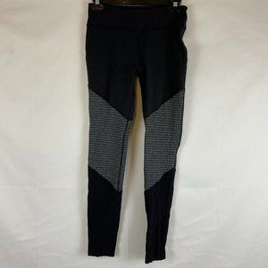 Beyond Yoga Leggings M Black White Stripe Detail Diamond Shape Texture